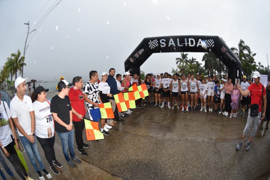 Realiza el gobierno de Guerrero la Carrera de las Juventudes 2025 en Acapulco